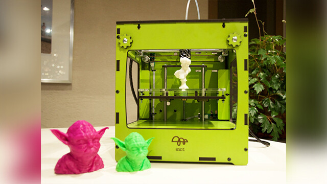 日本製3Dプリンタを日本中の教育現場に届けたい！リーズナブルで